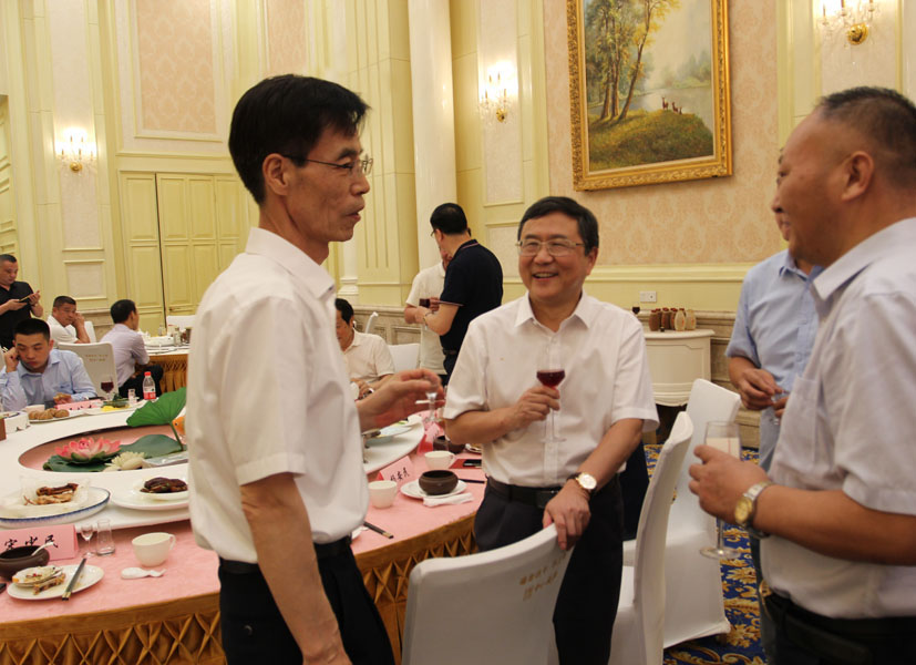 楊安民從業(yè)卅五周年系列報道--“璀璨卅五年，榮耀共分享”紀(jì)念晚宴